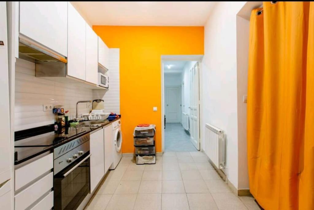 Divina Malasana Lägenhet Madrid Exteriör bild